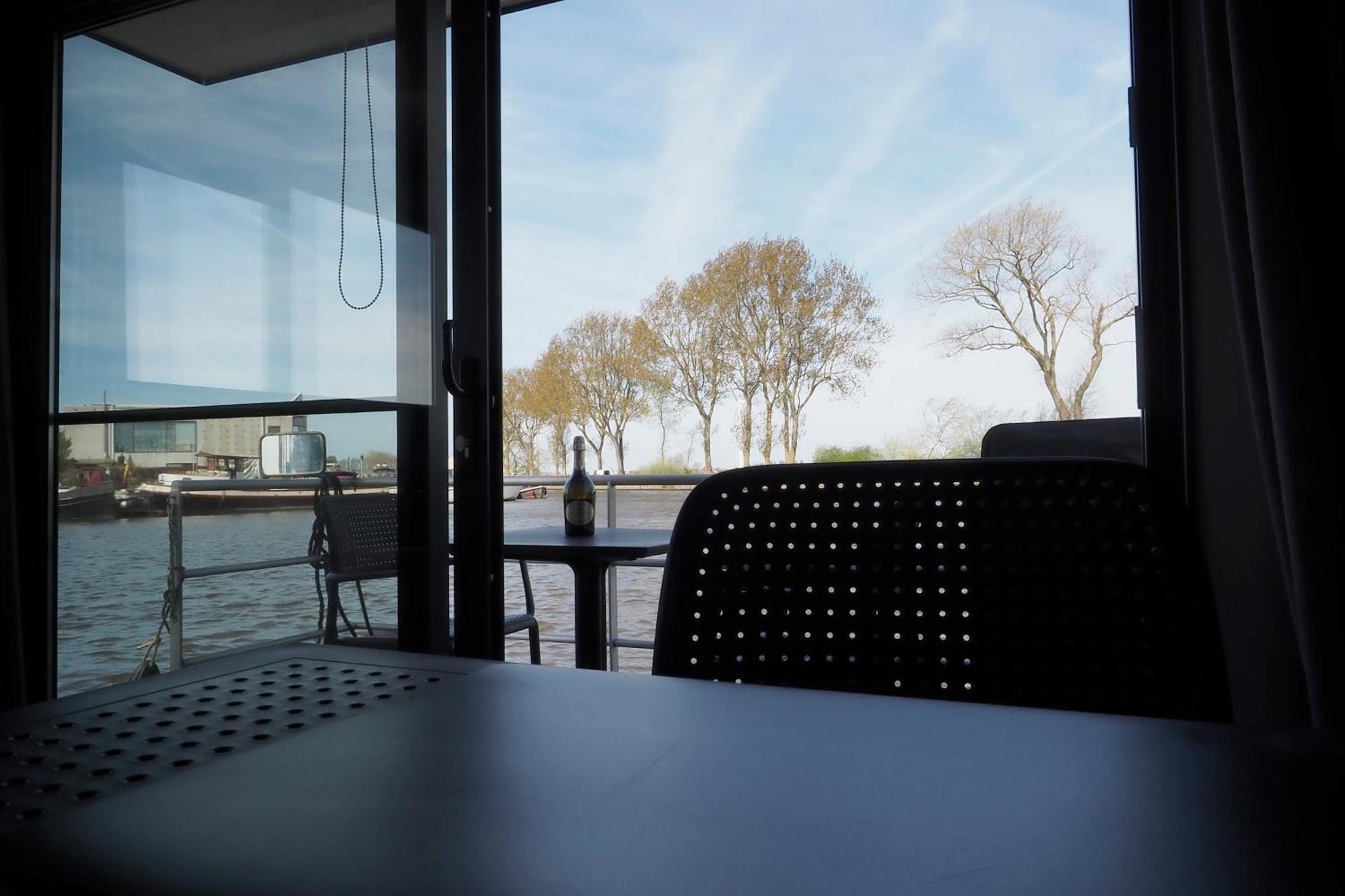 Houseboat Tiny Griffin Hotel Nieuwpoort Ngoại thất bức ảnh